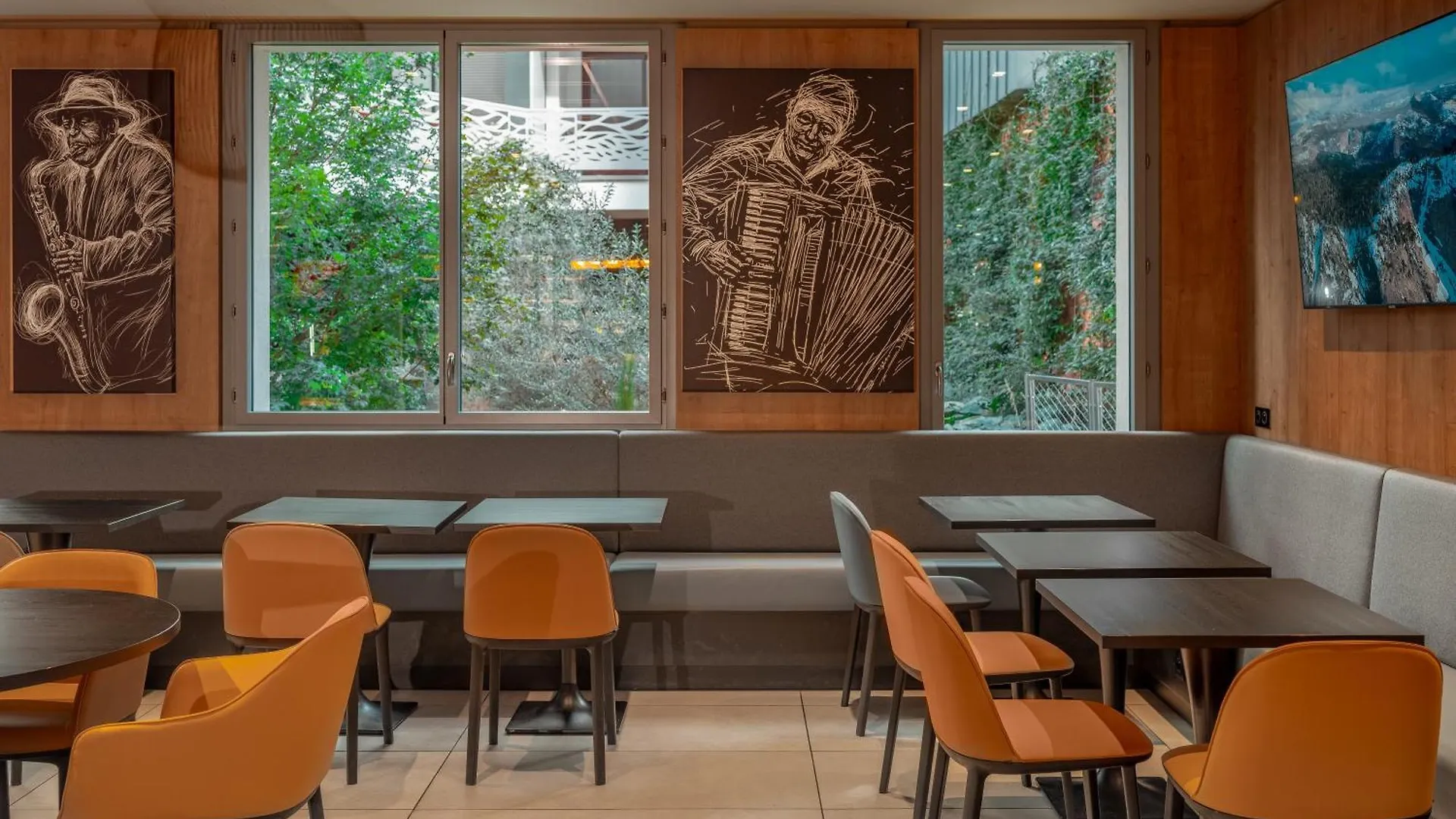 Ibis Gare Montparnasse Catalogne Paris